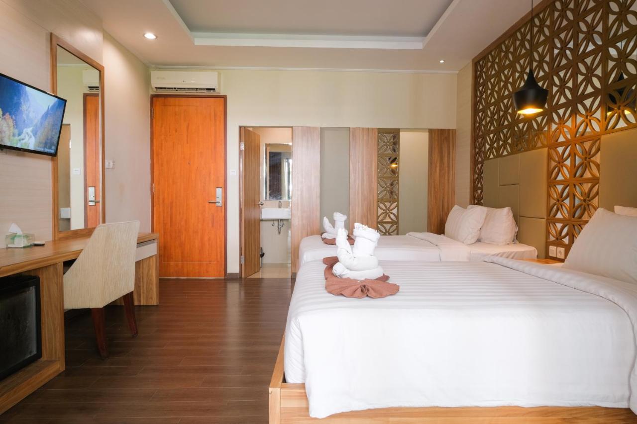 กามากู โฮเต็ล ซมินญะก์ Hotel เซมินยัค ภายนอก รูปภาพ
